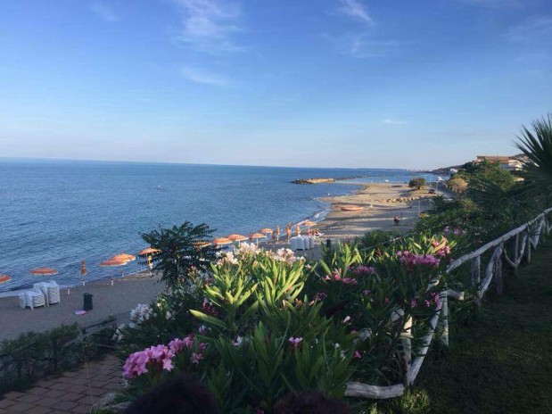 Investeringsobject met CV , AIRCO , INRICHTING EN TUIN 