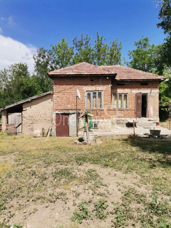 Bulgarije - Landelijk huis met eigen perceel 70 km van Zwarte 
