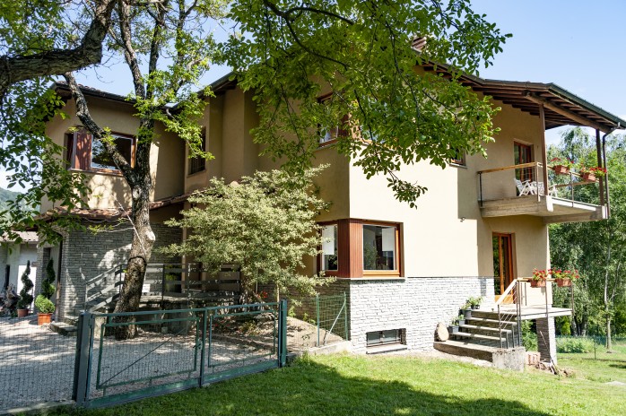 Mountain Villa For Sale Near Lake Maggiore, Italy!