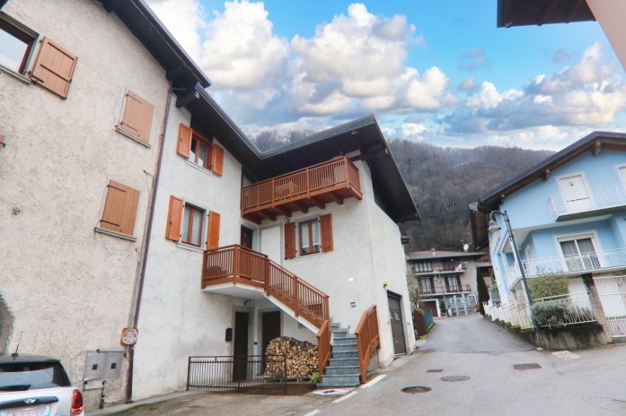 Lodrone di Storo, ‘The Perfect House...’. - diary of an explorer cat