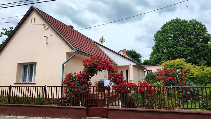 Niet alleen een huis – 5.900 m² mogelijkheden in Kisjakabfalva!