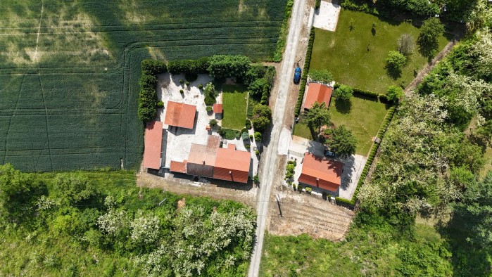 Twee gerenoveerde gezinswoningen te koop samen of afzonderlijk op het eiland van Mohács, in Felsőkan