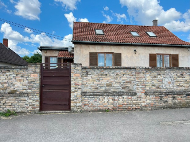 Mediterraan sfeervol huis in de omarming van de Donau – met betoverend panorama in Mohács!